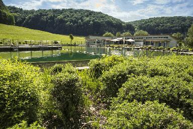 images/bad1hr/pic_naturbad_Albstadt_2.jpg