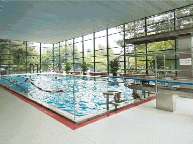 images/bad1m8/pic_stadtbad_uellendahl.jpg