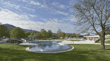 images/bad23h/pic_freibad_waldkirch_sbad.jpg