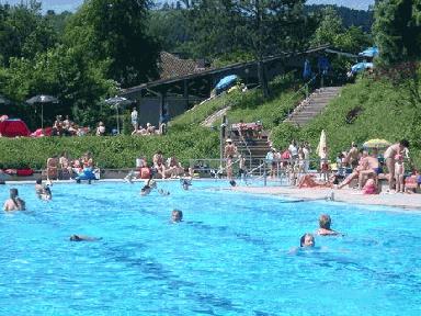 images/bad24f/pic_freibad_glatttal.JPG